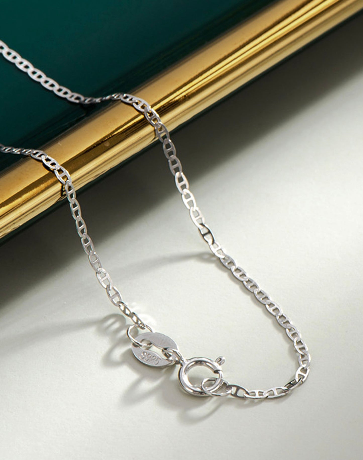 Basic Ri Silver Necklace