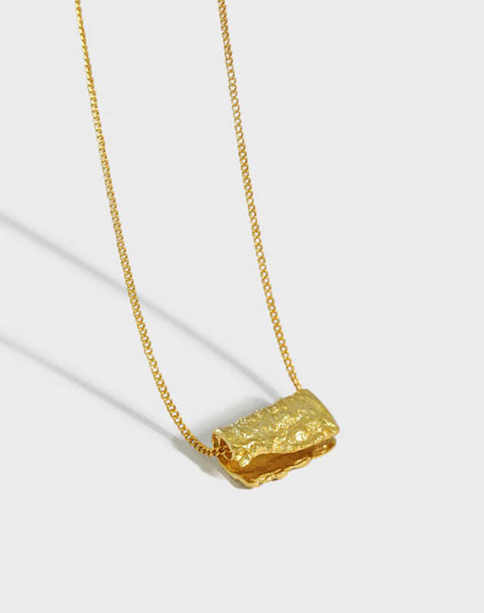 Pebble Gold Necklace