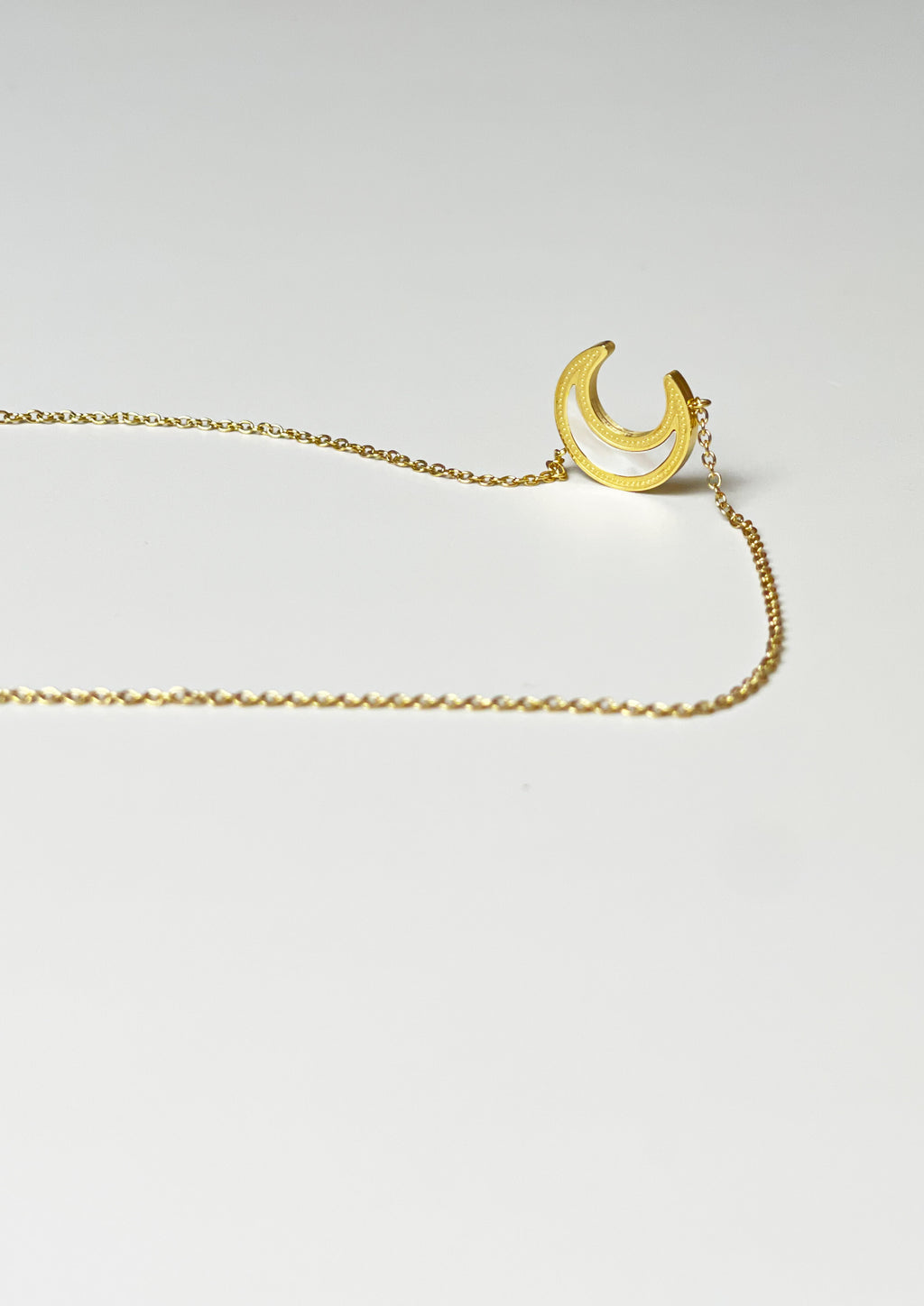 Moon Pearl Gold Necklace