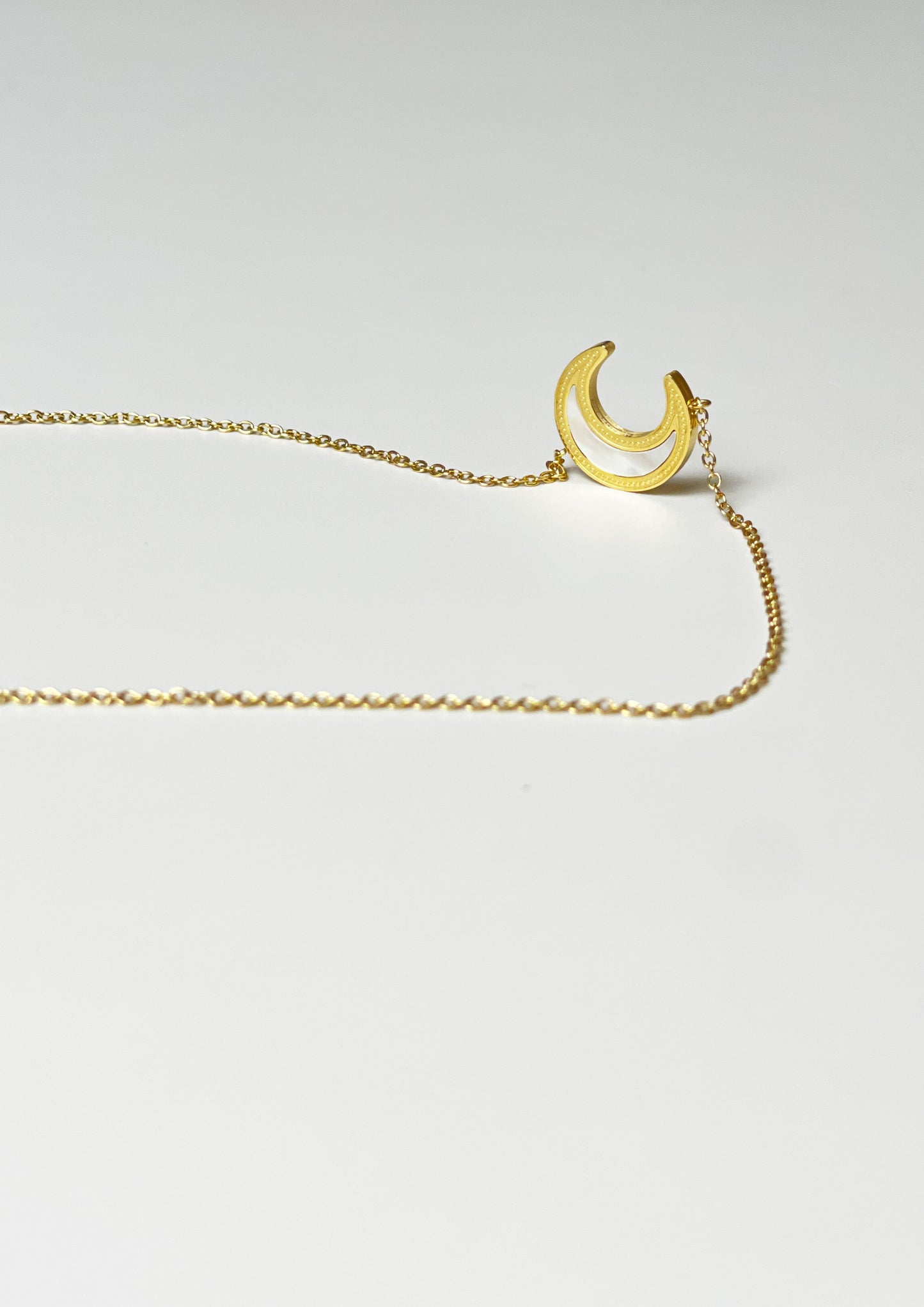 Moon Pearl Gold Necklace