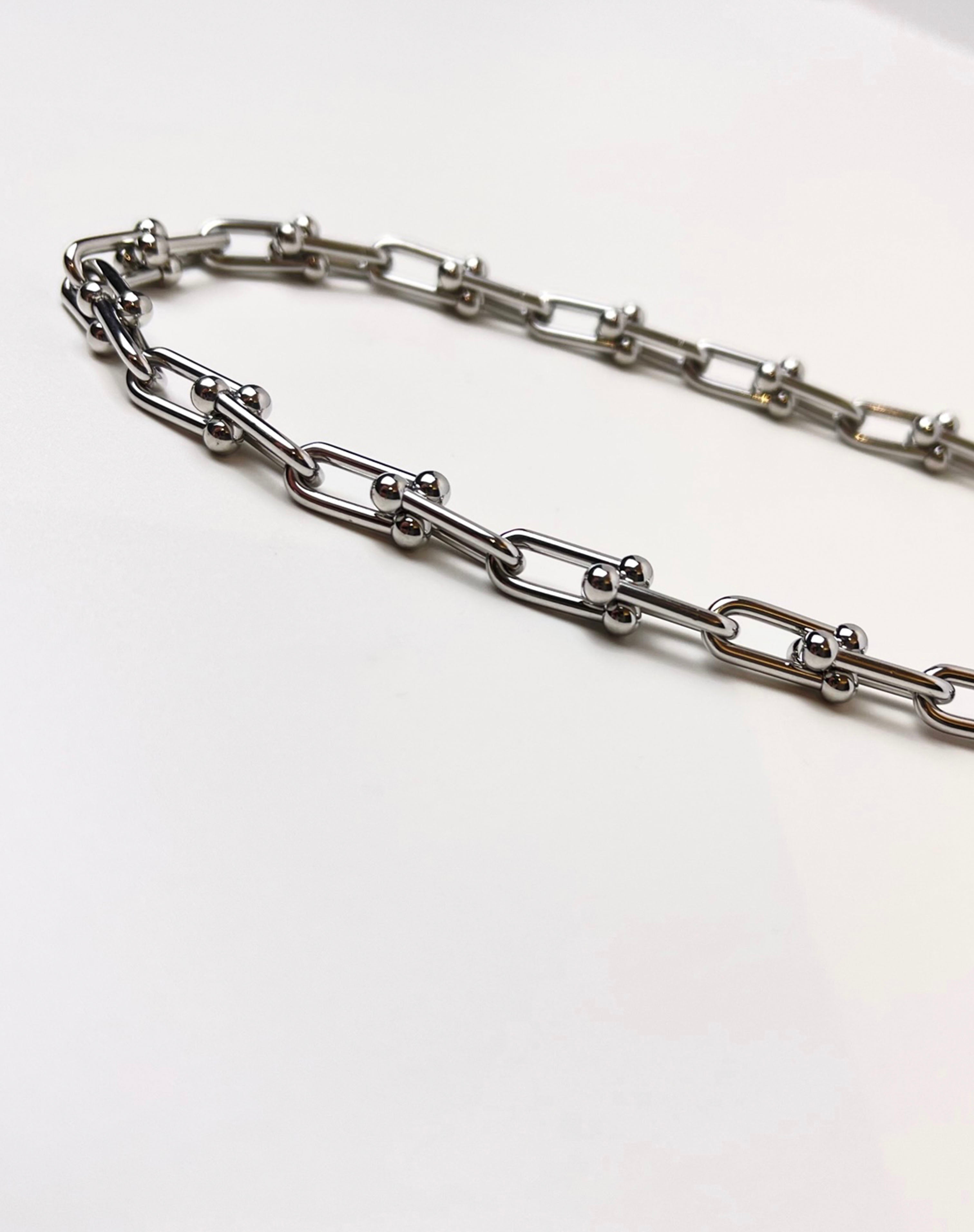 U Choker Silver Necklace