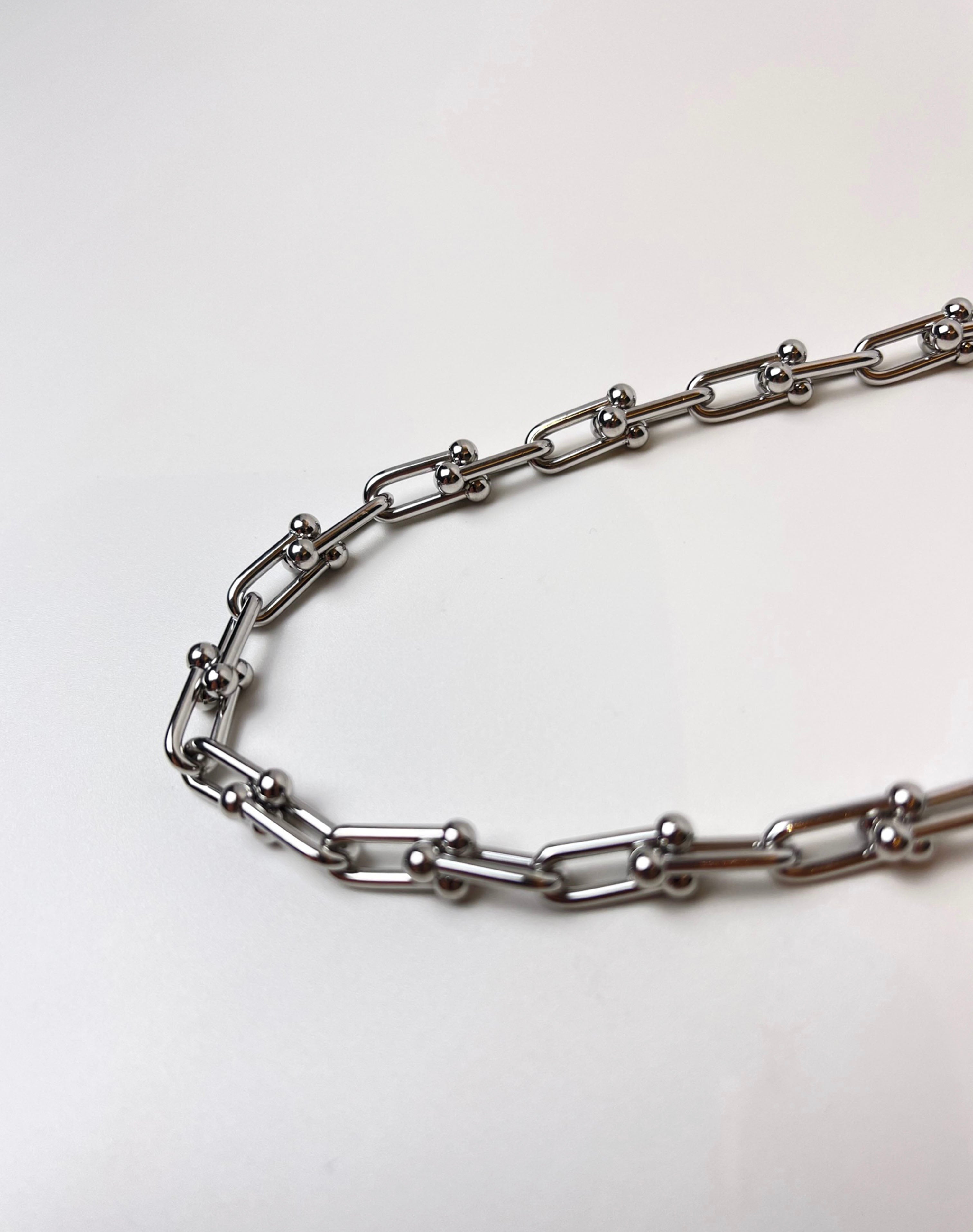 U Choker Silver Necklace