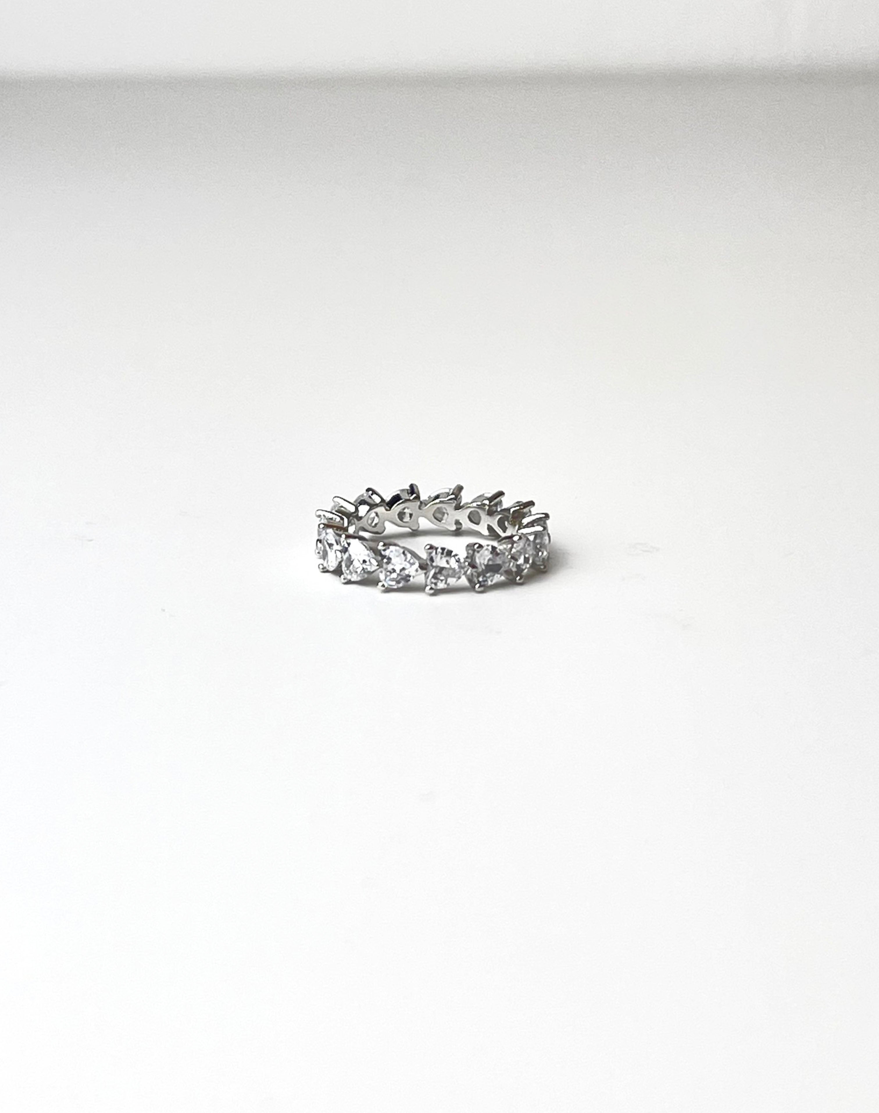 Lind Crystal Silver Ring