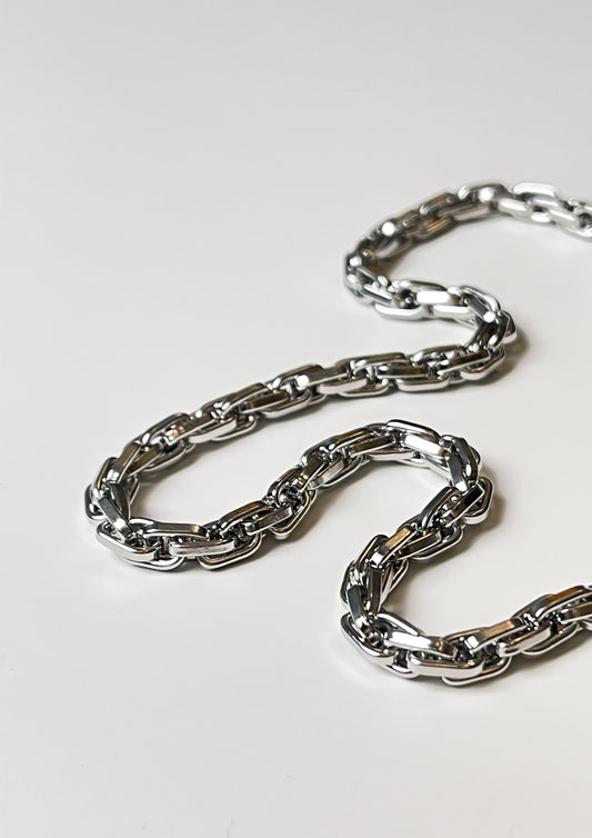 Xia Chain Silver Necklace